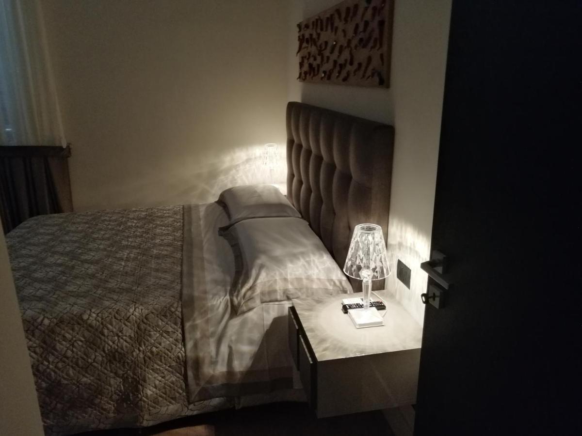 Fafgrandsuitenapoli Bagian luar foto