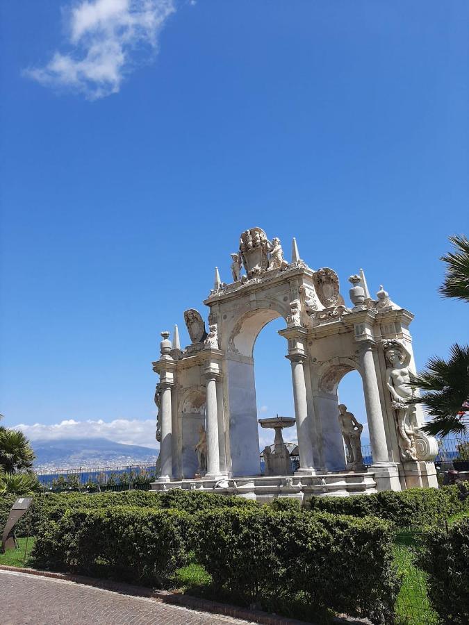 Fafgrandsuitenapoli Bagian luar foto